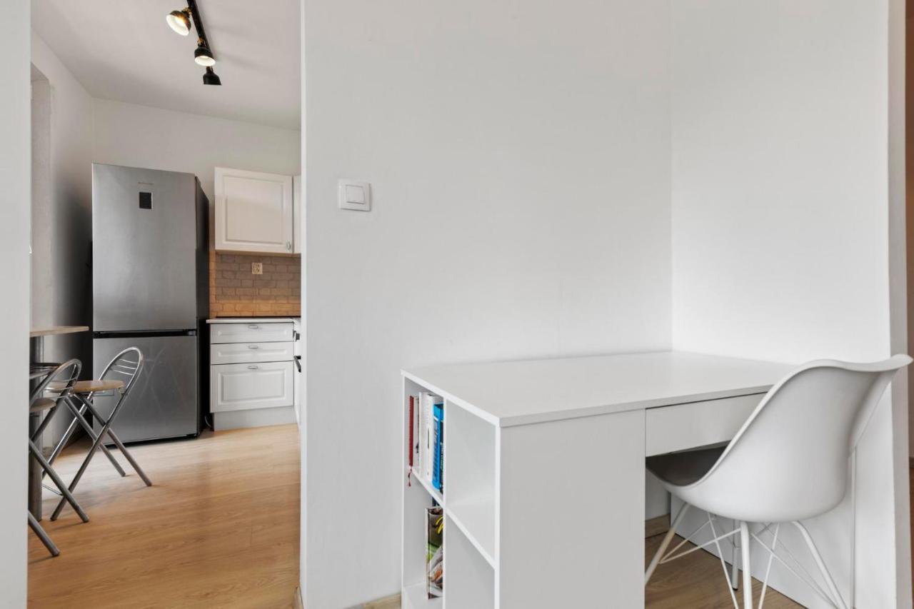 Apartment 20 Minutes From City Center W Netflix, Coffee Or Tea & Parking Bratislava Exteriér fotografie